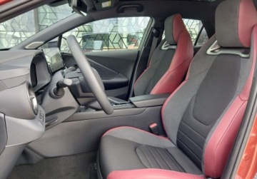 Toyota C-HR II SUV Plug-In 2.0 Hybrid Dynamic Force Plug-in  223KM 2025 Toyota C-HR C-HR PHEV Tokyo Edition FV23 DEMO Bezwypadkowy KINTO, zdjęcie 7