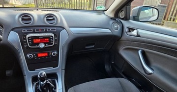 Ford Mondeo IV Kombi 1.6 Duratorq TDCi 115KM 2014 Ford Mondeo Manual Diesel Klimatronic Dwustrefowy Grzane Fotele Serwis do, zdjęcie 26