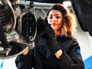 ZMYWACZ DO TARCZ HAMULCÓW 12x600ml GRANIT NIEMCY