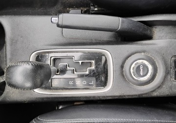 Mitsubishi Outlander III SUV 2.2 DOHC DI-D 150KM 2013 Mitsubishi Outlander 2013r, 2.3 DIESEL 4x4. Uszkodzony tyl i lekko przod., zdjęcie 16