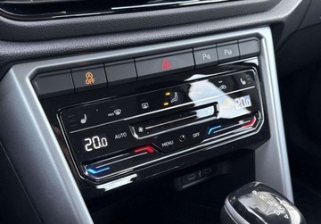 Volkswagen T-Roc I SUV Facelifting 1.5 TSI ACT 150KM 2022 Volkswagen T-Roc 1.5 Benzyna 150KM, zdjęcie 18