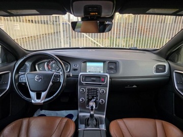 Volvo V60 I Kombi Facelifting 2.0 T6 DRIVE-E  306KM 2015 VOLVO V60 POLESTAR T6 AWD, 3.0l benzyna 330KM * Bezwypadkowy, zdjęcie 10