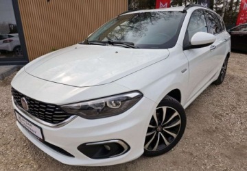 Fiat Tipo II Station Wagon 1.6 MultiJet 120KM 2018 Fiat Tipo Fiat Tipo 1.6 Diesel 120KM, zdjęcie 2