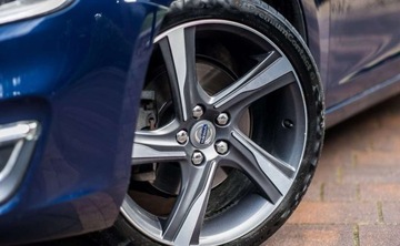 Volvo V60 I Kombi Facelifting 2.0 D4 DRIVE-E 181KM 2015 Volvo V60 Volvo V60 D4 Ocean Race 2.0 Diesel 181KM, zdjęcie 11