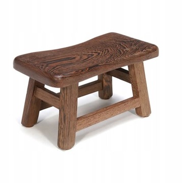 Деревянная подставка для ног в детскую ванную комнату.