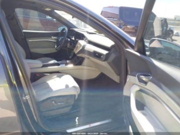 Audi Q8 2024 Audi Q8 2024r., 4x4, Elektryczny 355KM, zdjęcie 8
