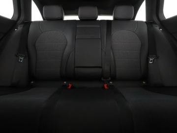 Mercedes Klasa C W205 Kombi 180 156KM 2017 Mercedes C 180 Avantgarde półskóra navi grzane, zdjęcie 17