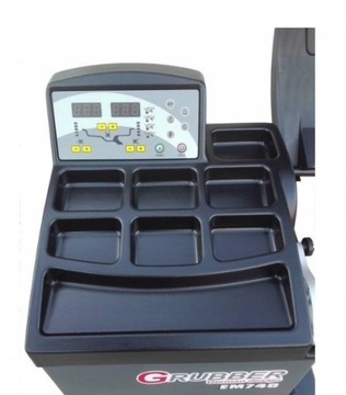 БАЛАНСИРОВОЧНАЯ МАШИНА GRUBBER модель EM740 PLUS пассажирский LASER