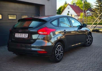 Ford Focus III Sedan Facelifting 1.0 EcoBoost 100KM 2016 Ford Focus Ford Focus 1.0 EcoBoost Titanium ASS Benzyna 100KM, zdjęcie 2