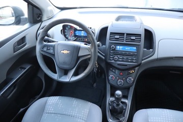 Chevrolet Aveo T300 Sedan 1.2 70KM 2013 Chevrolet Aveo 1.2 i 16V, Salon Polska, zdjęcie 6