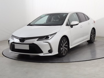 Toyota Corolla XII Sedan Facelifting 1.5 VVT-i 125KM 2023 Toyota Corolla 1.5 VVT-i, Salon Polska, zdjęcie 1