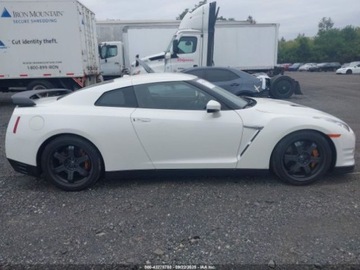 Nissan GT-R 2016 Nissan GT-R Black Edition 2016 3.8l 3.8 Benzyna 545KM, zdjęcie 6