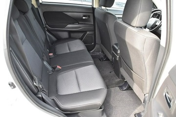 Mitsubishi Outlander III 2016 Mitsubishi Outlander 2,0B 150Km Navi Led Kamera Gw, zdjęcie 12