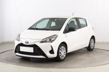 Toyota Yaris III Hatchback 5d Facelifting 2017 1.5 Hybrid 100KM 2020 Toyota Yaris 1.5 Hybrid, Salon Polska, zdjęcie 1