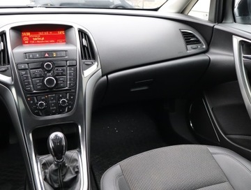 Opel Astra J Hatchback 5d 1.6 Twinport ECOTEC 115KM 2010 Opel Astra 1.6 16V, Salon Polska, Skóra, Klima, zdjęcie 7