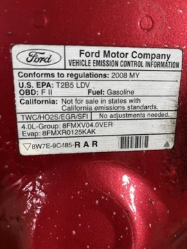 FORD MUSTANG 05-09 KAPOTA KRYT MOTORU !!!