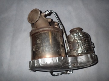 DW PASSAT B8 KATALIZATOR 04L131765BG 5Q0131705AR