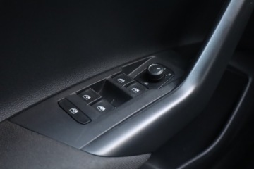 Volkswagen Polo VI Hatchback 5d 1.0 TSI 95KM 2018 VW Polo 1.0 TSI, Salon Polska, 1. Właściciel, zdjęcie 18