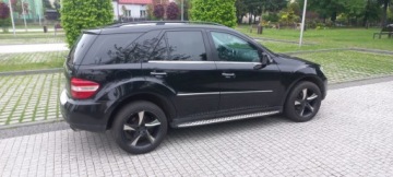 Mercedes Klasa M W164 Off-roader 3.0 V6 (320 CDI) 224KM 2006 3.0 CDI 4-matic 4x4 bogata LIMITOWANA wersja alu 20 NAVI kamera *AMG line*, zdjęcie 7