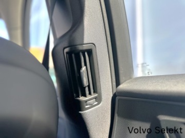 Volvo XC60 II 2025 Volvo XC 60 B5 B AWD Plus Dark | Serwis ASO | Harm, zdjęcie 34