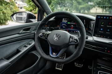 Volkswagen Golf VIII R Facelifting 2.0 TSI 333KM 2026 Volkswagen Golf R 2.0 TSI 4Motion 333 KM DSG -, zdjęcie 17