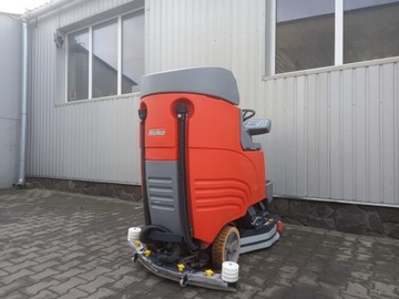 Промышленная самоходная поломоечная машина Hako B 115 R