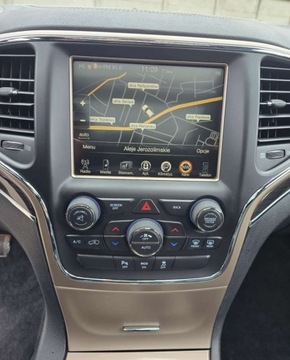 Jeep Grand Cherokee IV Terenowy Facelifting 3.6 V6 286KM 2015 Jeep Grand Cherokee Jeep Grand Cherokee 3.6 V6 Overland EU6 3.6 Benzyna, zdjęcie 25