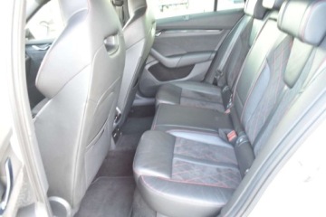 Skoda Octavia IV RS Kombi 2.0 TDI SCR 200KM 2022 Skoda Octavia RS Combi 200KM TDI DSG Hak Virtual LED Matrix WEBASTO VAT23, zdjęcie 33