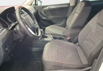 Volkswagen Tiguan II SUV Facelifting 1.5 TSI 150KM 2022 Volkswagen Tiguan Life 1.5TSI 150KM DSG 202223 r., Salon PL, I wlasciciel,, zdjęcie 3