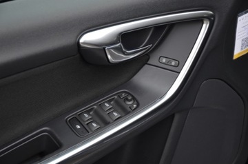 Volvo V60 I Kombi 1.6 DRIVe 115KM 2013 ZAREJESTROWANE 1.6D2 114KM SERWIS LIFT LEDY NAVI START/STOP PARKTRONIK, zdjęcie 19