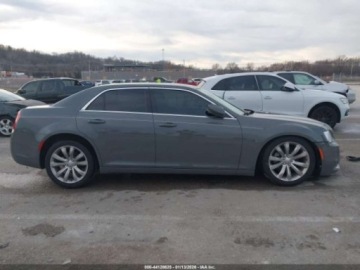 Chrysler 300C II 2018 Chrysler 300 Touring 2018 3.6 Benzyna 292KM, zdjęcie 6