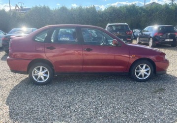 Seat Cordoba I Sedan 1.6 i 75KM 1998 Seat Cordoba 1998r 1.6 BenzynaLPG 75KM, zdjęcie 4