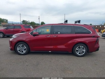 Toyota Sienna III 2023 Toyota Sienna Limited 2023 2.5l 2.5 Hybryda 189KM, zdjęcie 2