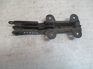 6796/26 ŚLIZG ZDERZAKA PRZEDNIEGO AUDI 80 B3