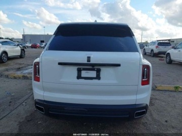 Rolls-Royce 2022 Rolls-Royce Cullinan 2022 6.7L 6.7 Benzyna 563KM, zdjęcie 4
