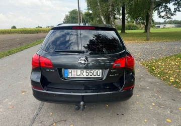 Opel Astra J Sports Tourer 1.7 CDTI ECOTEC 110KM 2012 Opel Astra Zarejestrowany, ori. lakier, podgrzewana kierownica, hak 1.7, zdjęcie 5
