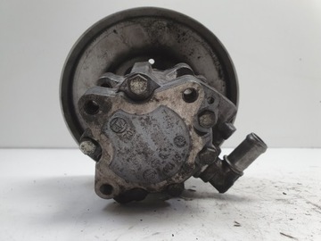 AUDI A4 B6 2.4 V6 ČERPADLO SERVA 8E0145155F
