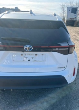 Toyota 2022 Toyota Yaris Cross 1.5 Hybryda AUTOMAT, uszkodzony, zdjęcie 4