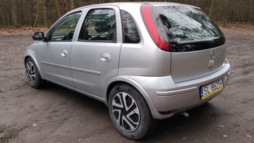 Opel Corsa C 1.2 Twinport ECOTEC 80KM 2004 Opel Corsa C Twinport 1.2 Idealny wygląd, koła 15", zdjęcie 3