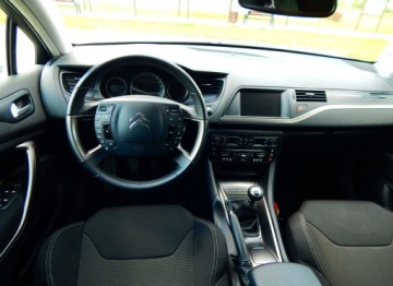 Citroen C5 III 2015 Citroen C5 2.0 HDi 2015 wygodne kombi w ładnym stanie, zdjęcie 16