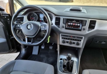 Volkswagen Golf Sportsvan Sportsvan 1.6 TDI BlueMotion 110KM 2015 Volkswagen Golf Sportsvan 1,6 TDI 110KM Navi Hak 1.6 Diesel 110KM, zdjęcie 10