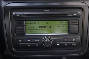 Skoda Fabia II Hatchback 1.2 i HTP 60KM 2009 Skoda Fabia 1.2, Klima, zdjęcie 12