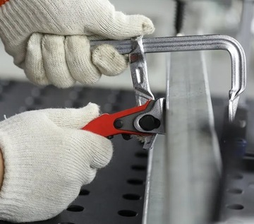 ЗАЖИМ ДЛЯ ПЛОТНОСТИ 160х80мм СВАРОЧНАЯ КОВАЯ ХРЕЩОВКА