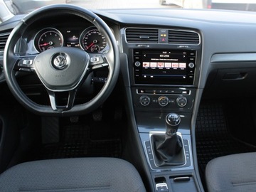 Volkswagen Golf VII Hatchback 3d Facelifting 1.5 TSI BMT 130KM 2018 Volkswagen Golf rata brutto od 799 zł / m-c Kli, zdjęcie 4