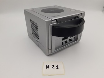 КОНСОЛЬ NINTENDO GAMECUBE DOL-001 PAL СЕРЕБРЯНАЯ