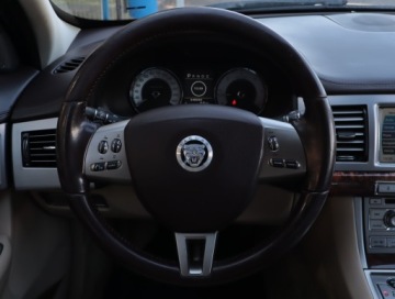 Jaguar XF I Sedan 3.0D V6 210KM 2009 Jaguar XF 3.0 D, 207 KM, Automat, Navi, Xenon, zdjęcie 17