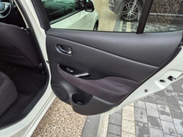 Nissan Leaf I Hatchback 5d Facelifting Elektryczny 109KM 2016 Nissan Leaf Sliczny Bialy elektryk 30KWH 149tys km Navi, kamera, automat f, zdjęcie 21