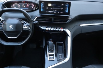 Peugeot 5008 II Crossover Facelifting 1.2 PureTech 130KM 2022 Peugeot 5008 PureTech 130, Salon Polska, zdjęcie 11