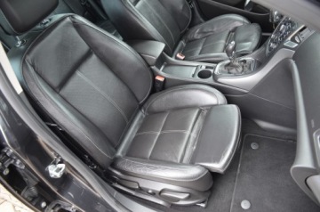 Opel Astra J Sports Tourer 1.4 Turbo ECOTEC 140KM 2012 CZARNA ZAREJESTROWANA 1.4T 140KM COSMO SERWIS NAVI SKÓRA GRZ.FOTELE, zdjęcie 25