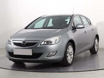Opel Astra J Hatchback 5d 1.4 Twinport ECOTEC 100KM 2011 Opel Astra 1.4 16V, Klima, Parktronic,ALU, zdjęcie 1